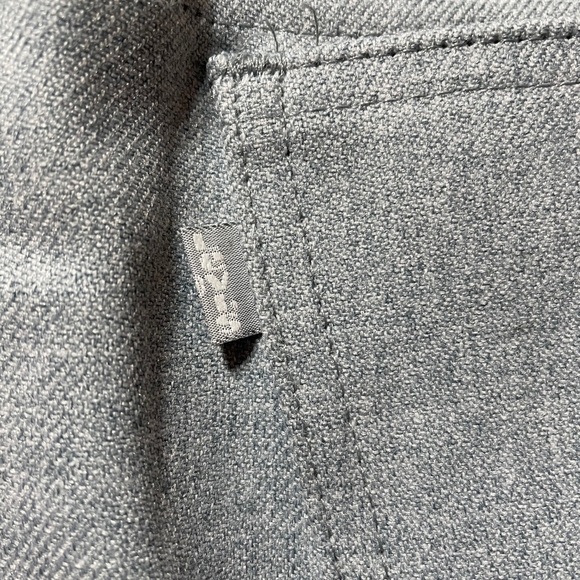 Vintage Levi’s made in USA 100% Poly silver/gray - Picture 4 of 6